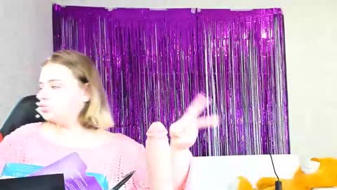 Snapshot of seductive_she_wolf chatting on 03/05/25, 09:16 seductive_she_wolf online show from 03/05/25, 09:16