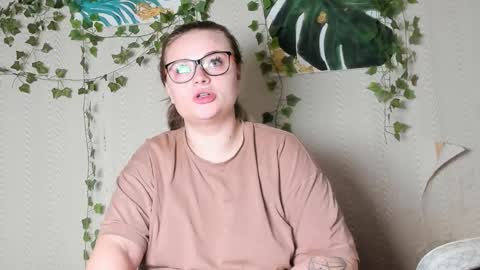 Snapshot of seductive_she_wolf chatting on 10/06/25, 04:59 seductive_she_wolf online show from 10/06/25, 04:59