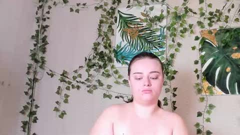 Snapshot of seductive_she_wolf chatting on 11/23/25, 09:09 seductive_she_wolf online show from 11/23/25, 09:09