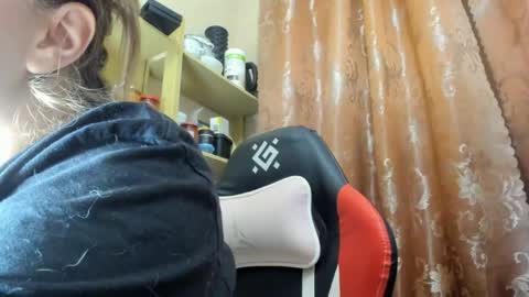 seductive_she_wolf online show from 04/24/26, 12:35