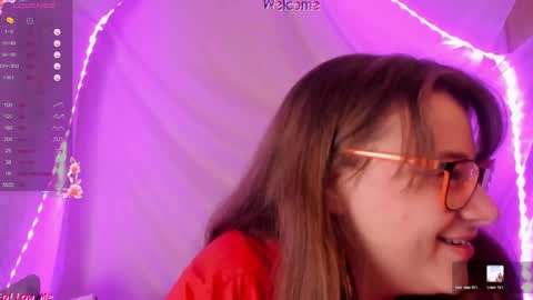 Snapshot of seductive_she_wolf chatting on 06/05/26, 07:30 seductive_she_wolf online show from 06/05/26, 07:30