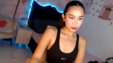 Snapshot of seductive_vana chatting on 10/24/25, 01:13 Vanessa online show from 10/24/25, 01:13