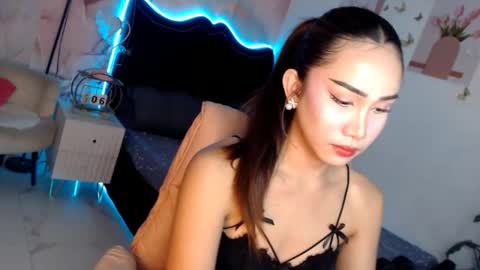 Snapshot of seductive_vana chatting on 11/05/25, 04:51 Vanessa online show from 11/05/25, 04:51