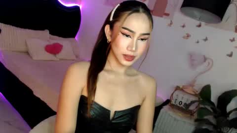 Vanessa online show from 04/07/26, 05:24