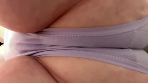 Snapshot of seductivekittydeluxe chatting on 11/08/25, 09:09 seductivekittydeluxe online show from 11/08/25, 09:09