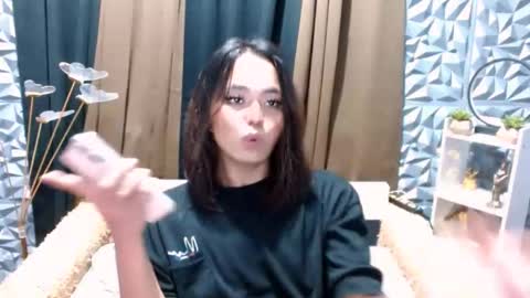 Snapshot of seductivelatina69 chatting on 09/19/25, 02:02 Lala online show from 09/19/25, 02:02