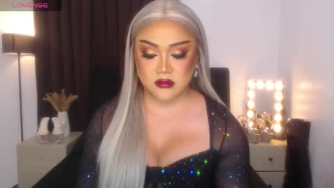 Natalie Mefford online show from 02/20/25, 01:46