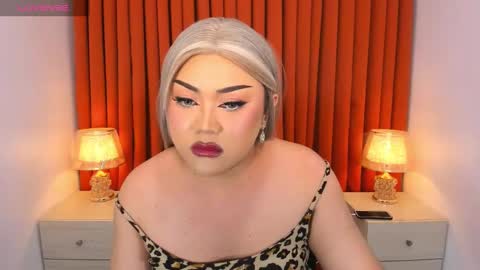 Natalie Mefford online show from 02/27/25, 09:36