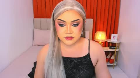 Natalie Mefford online show from 03/08/25, 10:45