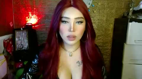 Snapshot of seductivestacyxx chatting on 09/24/25, 09:12 MISTRESS STACY online show from 09/24/25, 09:12