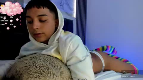 seductivo online show from 09/28/25, 03:23