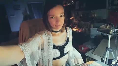 Snapshot of see_ur_smile_ chatting on 12/17/24, 11:27 Lisa online show from 12/17/24, 11:27