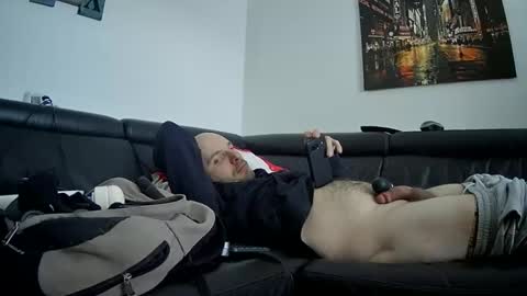 Snapshot of seeebi chatting on 02/01/25, 01:20 Sebastian online show from 02/01/25, 01:20