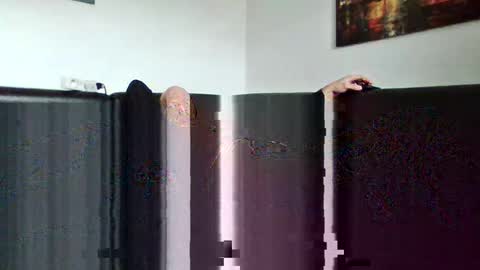 Snapshot of seeebi chatting on 09/25/25, 02:32 Sebastian online show from 09/25/25, 02:32