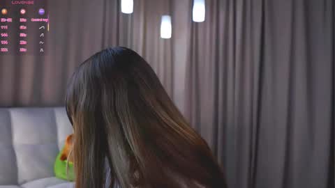 Slavia online show from 09/27/25, 04:23