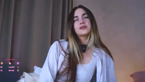 Slavia online show from 10/05/25, 04:16