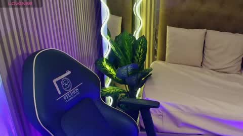 Snapshot of seelene_tay chatting on 05/21/26, 11:50 selene online show from 05/21/26, 11:50