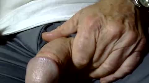 seeus24 online show from 10/19/25, 10:32