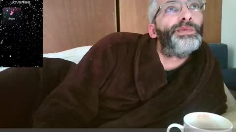 Snapshot of seewolf1000 chatting on 12/25/24, 08:51 seewolf1000 online show from 12/25/24, 08:51