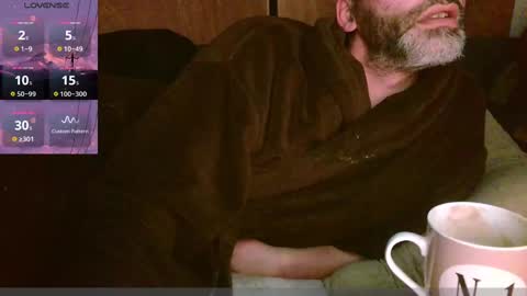 Snapshot of seewolf1000 chatting on 01/19/25, 05:26 seewolf1000 online show from 01/19/25, 05:26