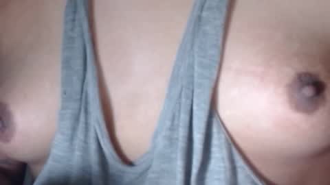 Snapshot of selda_ chatting on 11/08/25, 12:22 Selda online show from 11/08/25, 12:22