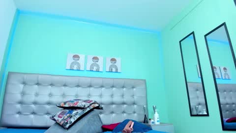 Selena online show from 02/26/25, 06:58