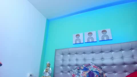 Selena online show from 03/11/25, 10:40