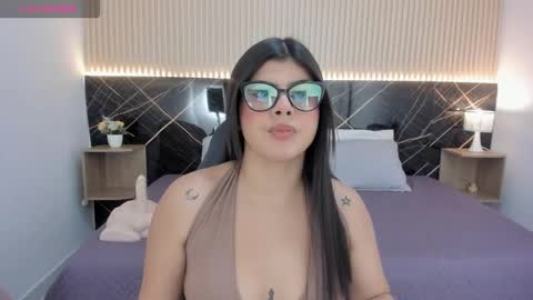 Snapshot of selena_diaz_ chatting on 02/11/26, 02:27 Selena online show from 02/11/26, 02:27