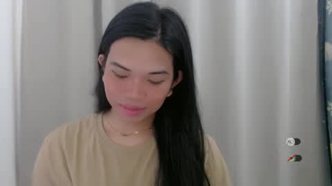 Selena online show from 01/05/25, 02:17