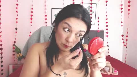 Selena online show from 02/19/25, 04:22