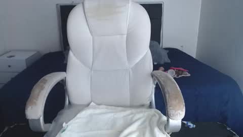 Selena online show from 11/27/25, 05:59