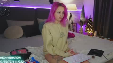 Snapshot of selena_lily chatting on 01/03/25, 07:38 Selena Lily online show from 01/03/25, 07:38