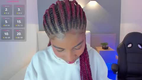 Selena online show from 12/17/25, 10:43