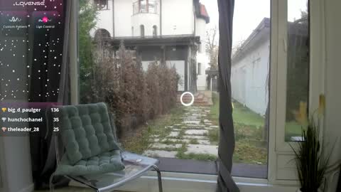 Selena online show from 12/02/24, 10:18