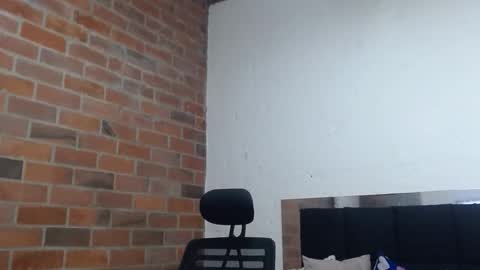 Snapshot of selena_tits_ chatting on 02/20/26, 06:26 Selena online show from 02/20/26, 06:26