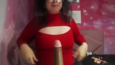 Selena Priscilla Blair Montenegro online show from 02/04/25, 11:16