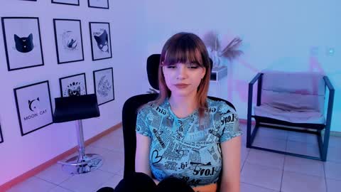 Selena ntmy online show from 01/16/25, 05:01