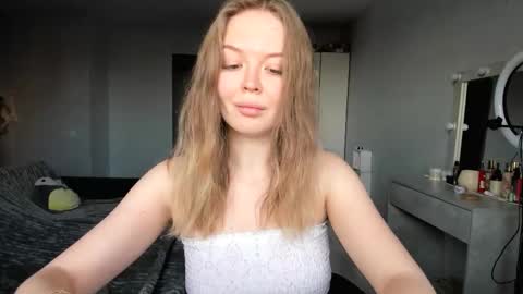 Snapshot of selenagentle chatting on 01/17/26, 07:02 selenagentle online show from 01/17/26, 07:02