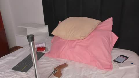  Selena  online show from 04/23/26, 12:34