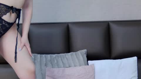 SelenaHanson online show from 10/13/25, 12:16