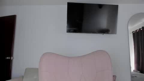 Alejandra  online show from 04/21/26, 12:22