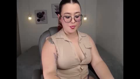 selene_rouse_ online show from 04/14/26, 11:33