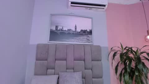 Selene online show from 01/07/26, 04:15