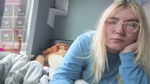 Selene online show from 04/19/26, 01:10