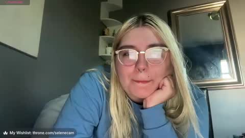 Snapshot of selenebaby chatting on 05/27/26, 10:51 Selene online show from 05/27/26, 10:51