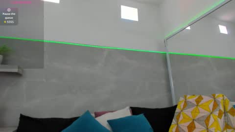 selene online show from 02/17/26, 06:58