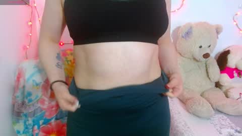 Selene G  online show from 04/30/26, 05:36