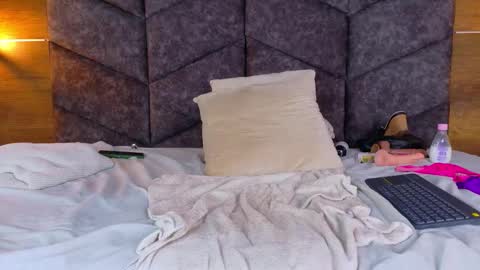 SELENE GIBSON online show from 02/14/26, 07:38