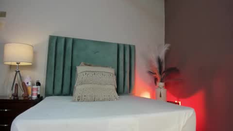 Selene Lujan online show from 03/27/26, 11:43