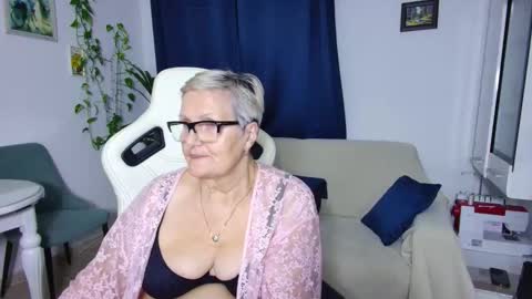 Selenna online show from 12/13/25, 07:53